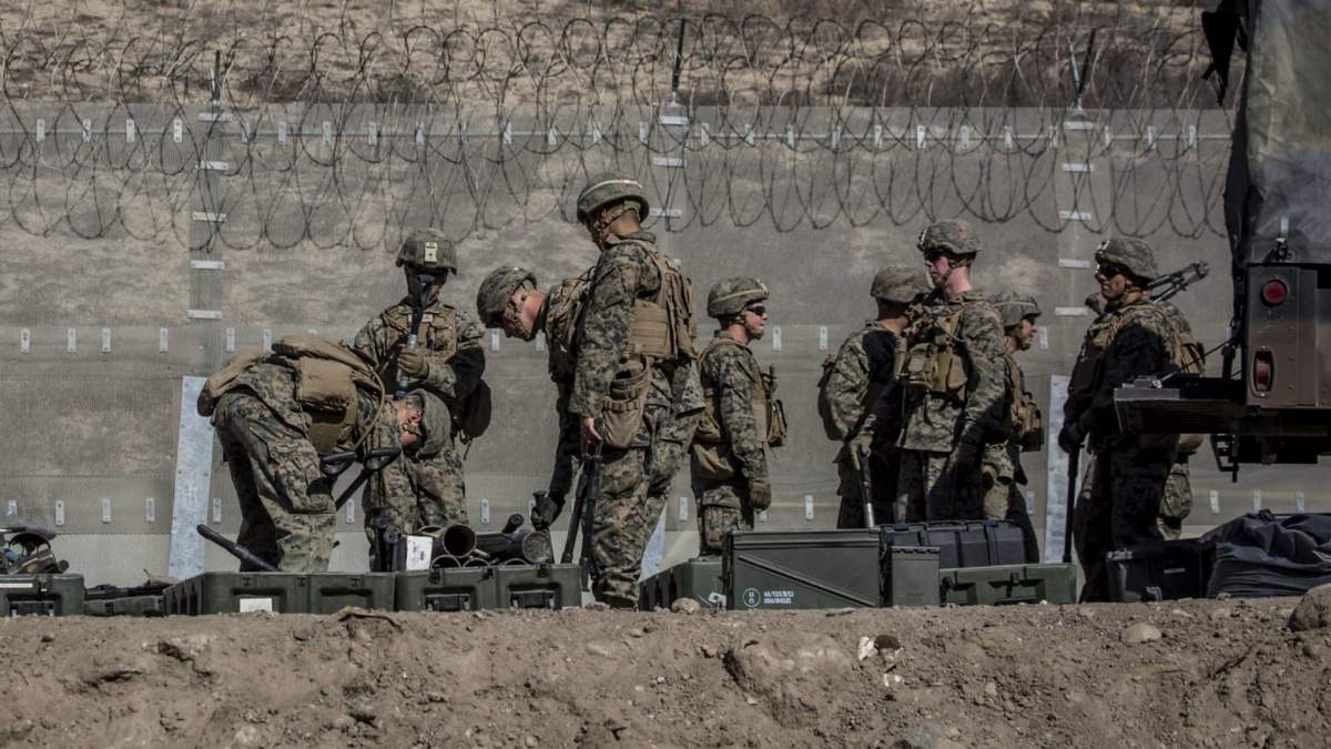 Tropas militares enviadas por el gobierno de Donald Trump en la frontera con México