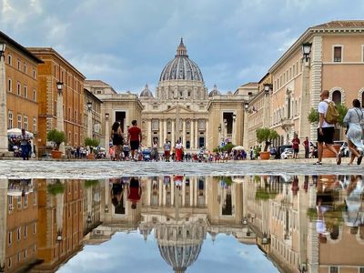 Vaticano impulsa exposición en Roma con testimonios de mujeres que han sufrido violencia machista