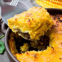 Pastel de carne y choclo: una bomba de receta para este sábado y con lo que sobre del relleno podés hacer empanadas