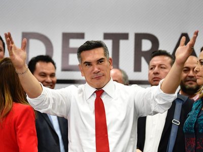 "Alito" Moreno se queda como dirigente del PRI, pero rechaza ser presidenciable en 2024