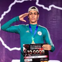 Descalifican a la boxeadora transgénero Imane Khelif del campeonato Mundial Amateur
