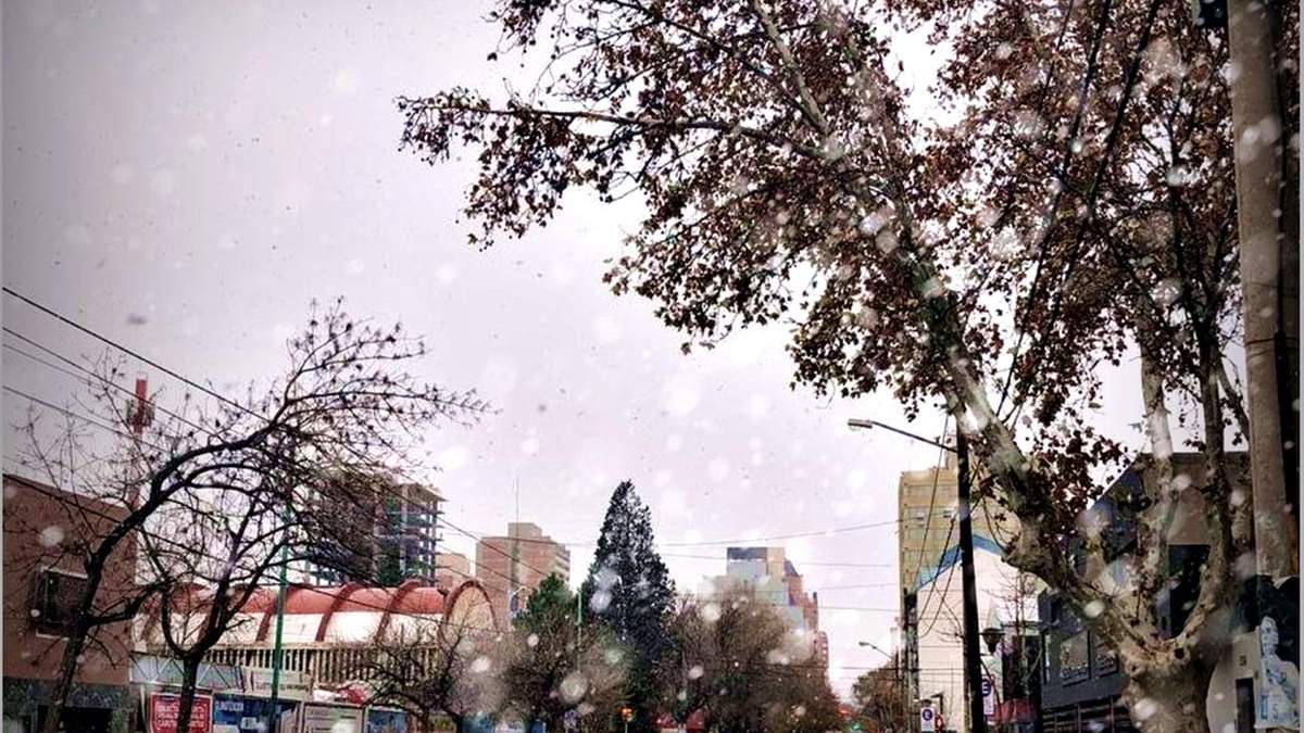 Nieve en Neuquén capital