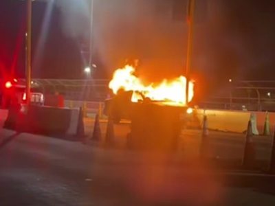 Pleito familiar termina en incendio de vehículo sobre puente internacional de Piedras Negras
