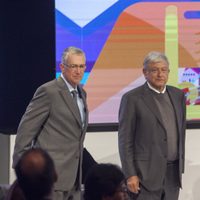 Andrew Paxman: TV Azteca, la plataforma propagandística