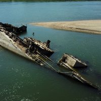 Por la sequía en Europa, buques alemanes hundidos en la Segunda Guerra Mundial emergen en el Danubio