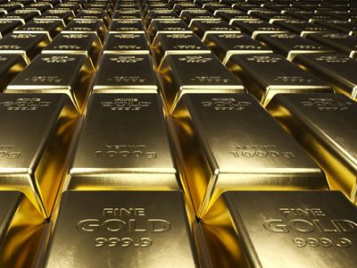 El oro, un refugio que pierde calidez: cayó por debajo de los 1.700 dólares