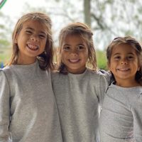 “Yo nunca”: Cinthia Fernández se animó a este juego con sus hijas y el resultado fue imperdible