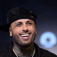 ¡Qué atrevido! Nicky Jam se desató en pleno concierto y enloqueció a sus fans. ¡Mirá el video!