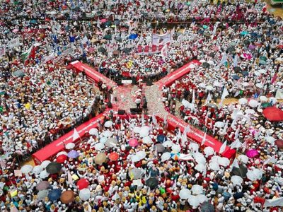 Xóchitl Gálvez cierra su campaña con guiños a la ultraderecha