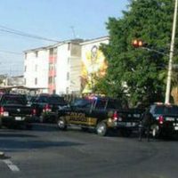 Policías de Guadalajara y de la Fiscalía estatal riñen por detención de un motociclista