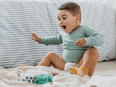 Mirá como podés proteger a los más pequeños en casa usando las tapas de paquetes de toallitas húmedas