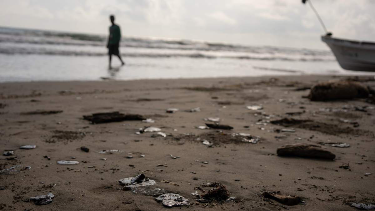 Residuos de petróleo en costas del Golfo de México