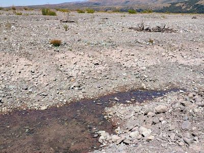 Las Ovejas: desviaron el arroyo Pincheira hacia un campo privado