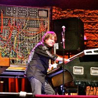 Muere el legendario tecladista Keith Emerson, pilar de Emerson, Lake & Palmer