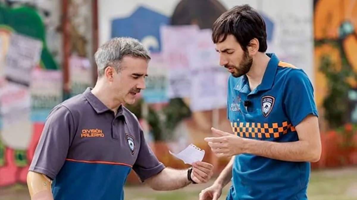 Santiago Korovsky con el actor Daniel Hendler.