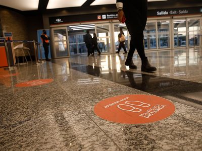 Mutación del coronavirus: qué deberán hacer los recién llegados del Reino Unido