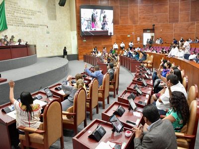 Congreso de Oaxaca exige investigar despojos de bienes por colusión entre notarios y funcionarios