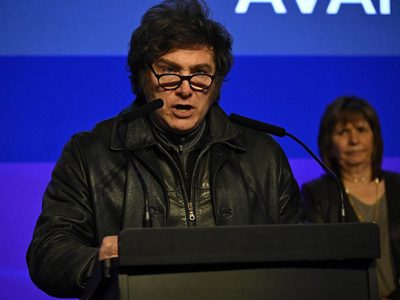 Milei habló de “clara derrota” política pero ratificó el rumbo económico