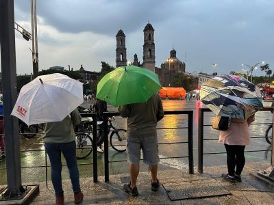 Frente frío y onda tropical 20 intensificarán lluvias de viernes a lunes en estas entidades