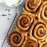 Rolls de canela con manzana: probá la receta más irresistible y perfecta para estos días fríos a la tarde