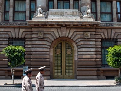 Banxico recortó el pronóstico de crecimiento de la economía mexicana a 2.8%