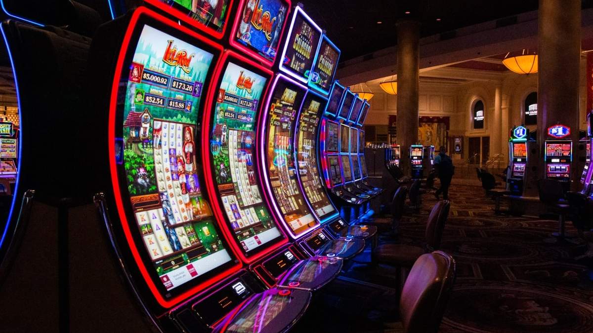 Máquinas tragamonedas del casino Caesars Palace