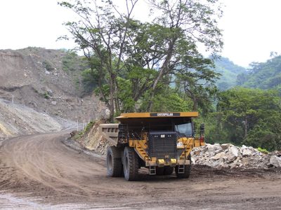 Comuneros de San Miguel Aquila eligen mesa directiva tras sentencia de TUA