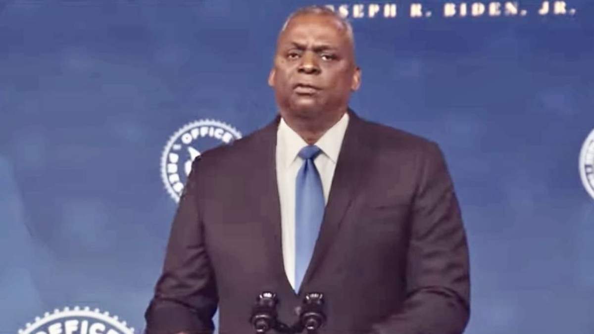 Lloyd Austin, en la conferencia del presidente electo