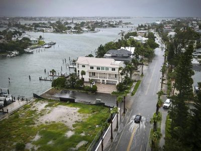 Huracán Debby toca tierra en Florida y amenaza con inundaciones catastróficas