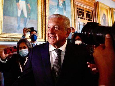 Proponen que el 13 de noviembre sea descanso obligatorio para celebrar el natalicio de AMLO