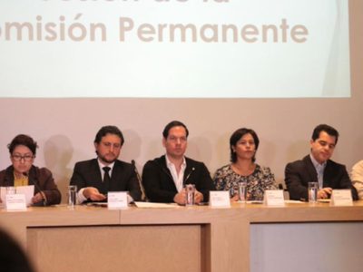 Morena promete no usar su mayoría para imponer gobernador interino de Puebla