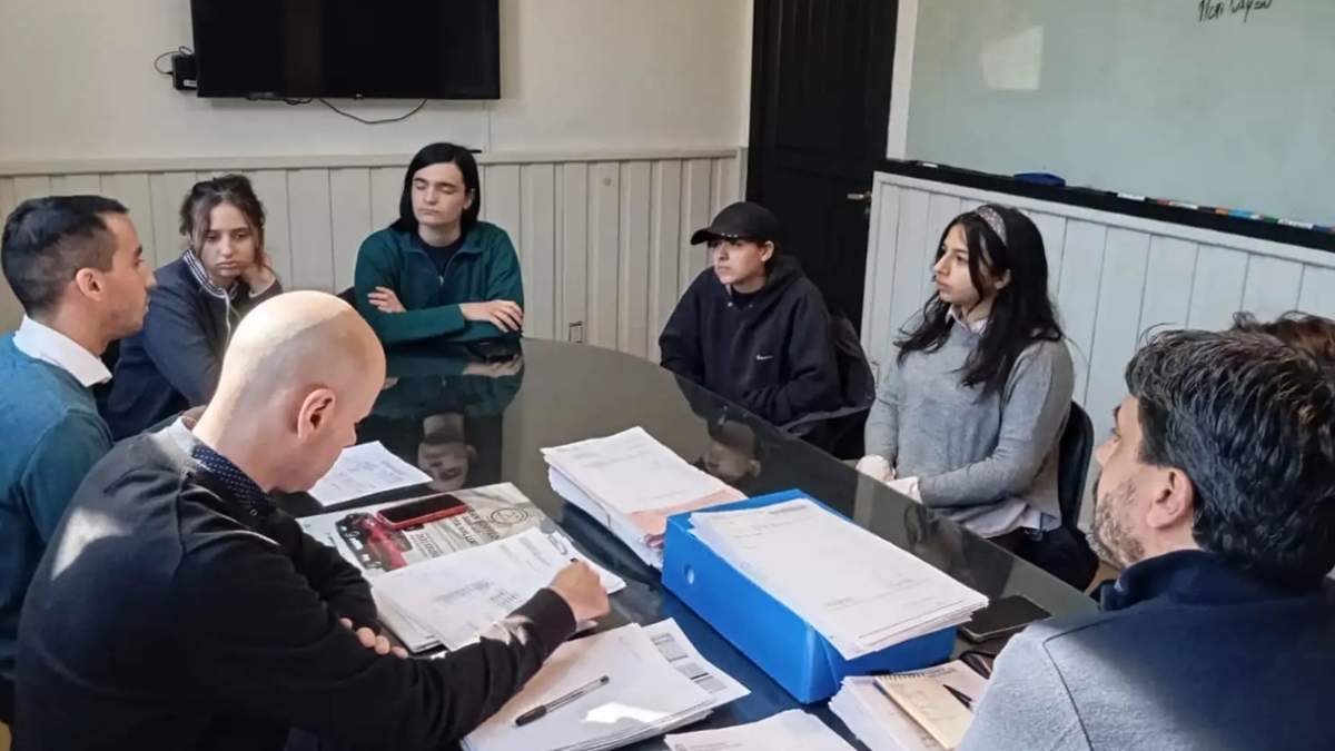 Hubo varias reuniones con los estudiantes previo a la comunicación del beneficio. Fuente: (Realidad Sanmartinense).