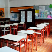 Quiénes no regresarán a las escuelas en septiembre en la provincia