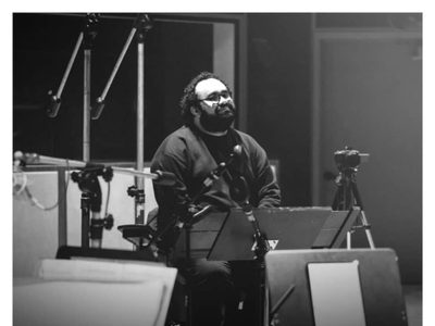 Lanza Javier Paniagua “Tres valses”, y con ello el inicio de un proyecto artístico