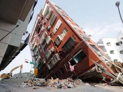 Taiwán busca a decenas de desaparecidos mientras la cifra de muertos en el sismo sube a 10