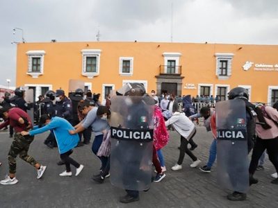 La CNDH emite recomendación al gobierno de Puebla por la represión de normalistas