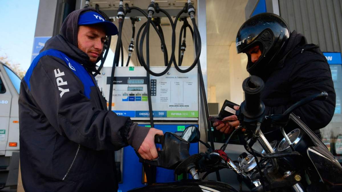 Expendio de combustibles. (Fuente: Twitter)