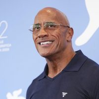 ¿Dwayne Johnson, candidato al Oscar? “The Smashing Machine” genera expectación en Venecia (Video)