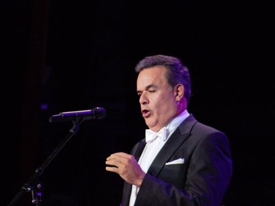 "Cese la pausa en cultura": el tenor De la Mora al gobierno