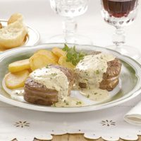 Lomo a la mostaza con papas: coronate como todo un chef con esta receta digna de los mejores restaurantes