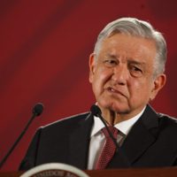 AMLO dejará que directora del Conacyt decida sobre viajes de becarios y científicos