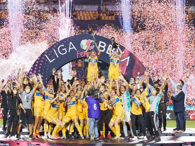 Tigres femenil consigue bicampeonato tras golear a Chivas
