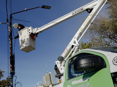 CALF pidió allanamientos en cinco viviendas de barrios privados por conexiones eléctricas ilegales