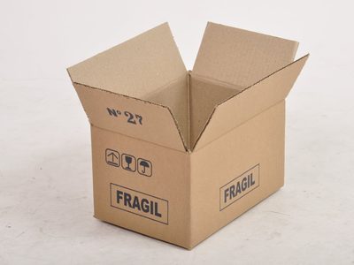 Con solo cajas de cartón: así ahorrarás al máximo el espacio en tu placard y quedará más ordenado