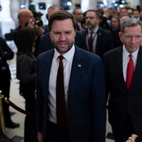 Vance visitará la frontera entre EU y México para resaltar medidas migratorias de Trump