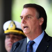 En medio de la pandemia, Bolsonaro criticó que Argentina “va camino al socialismo”
