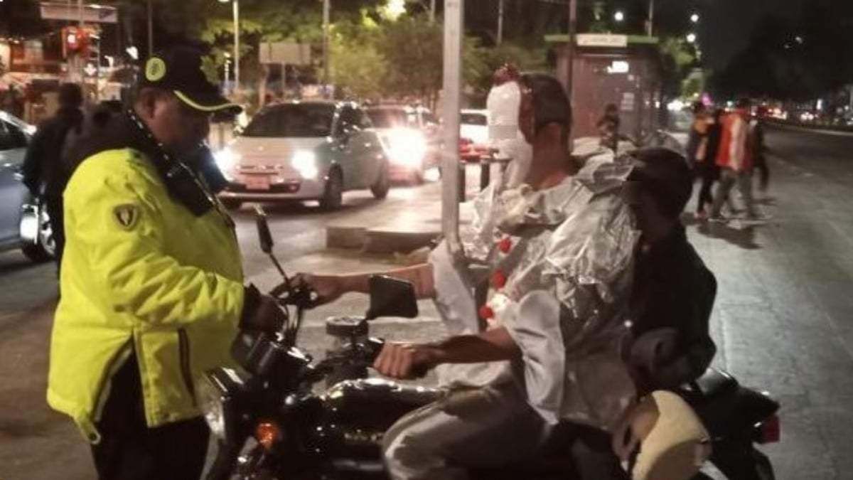 Un motociclista durante una "Rodada del Terror"
