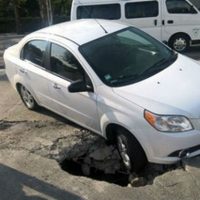 Suman tres socavones de riesgo en una semana en la CDMX; hoy se abrió uno en Cuajimalpa