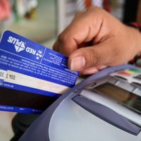 Diputados avalan reforma que prohíbe cobrar comisiones por pagar con tarjeta