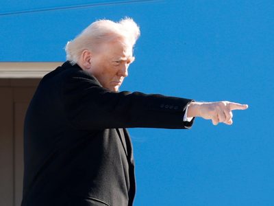 Trump presiona a México para que militares de EU combatan a cárteles: NYT